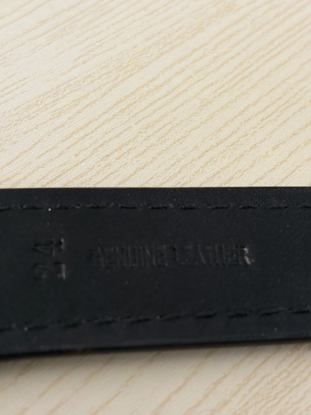 Genuine Leather Apple Watch Band 24 Brown Distressed Strap Black Hardware - Picture 5 of 8